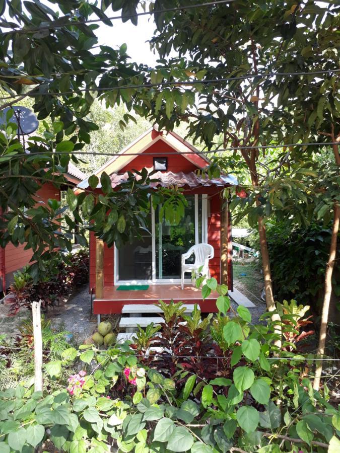 Pink Kangaroo Bungalows Ko Kut Exterior foto